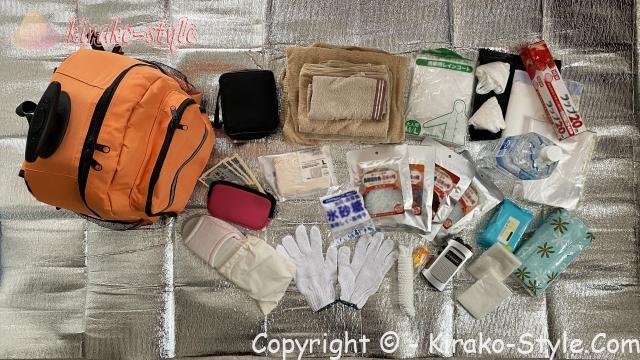 防災 リュックとグッズ