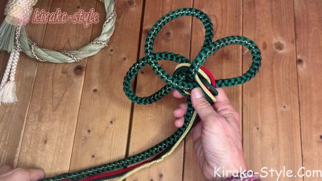 お正月飾り　紅白椿　着物リメイク　シルク　帯締め